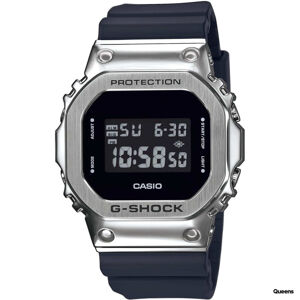Casio G-Shock GM 5600-1ER Black/ Silver