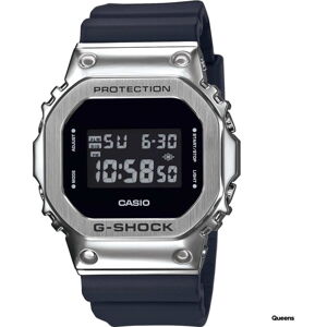 Hodinky Casio G-Shock GM S5600-1ER černé / stříbrné