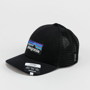 Šiltovka Patagonia P­6 Logo Trucker Hat černá